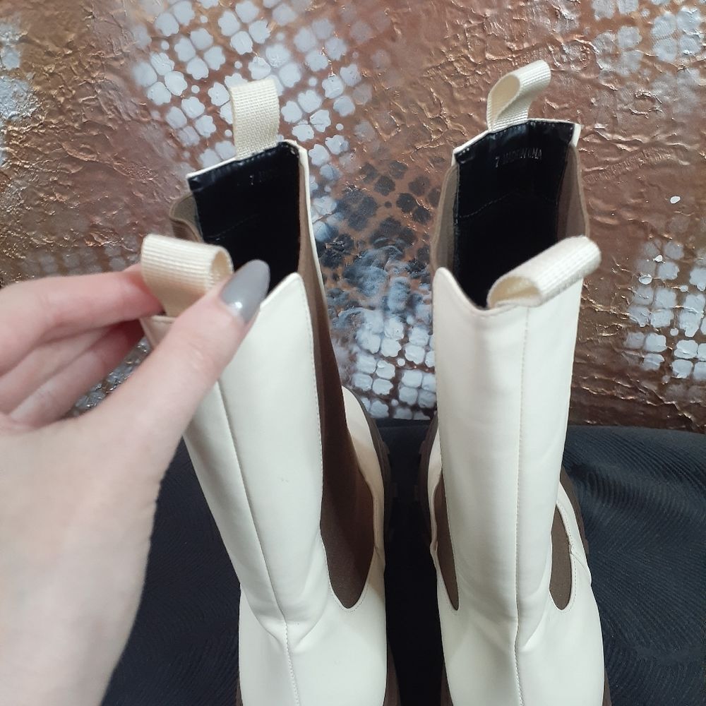 NWT Public Desire Lug Sole Boots - Picture 14 of 16